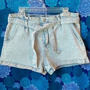 No boundaries (11-13)L blue jean shorts